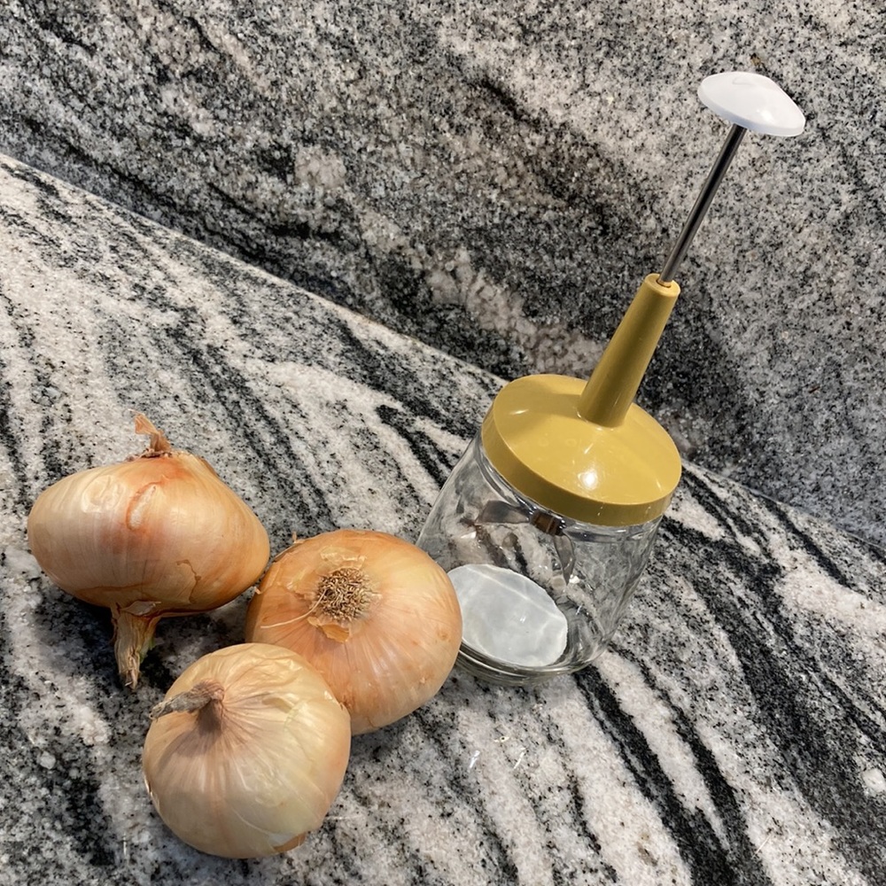 SHIPS FREE! 🌟Vintage Federal Housewares Chopper For Nut/Onion/Veg/Fruit/Decor🌟